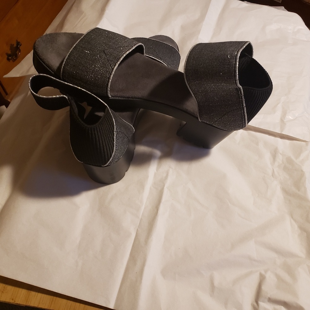 Shoes, Shoes and More Shoes - Lots to offer